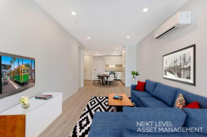 Modern Apartment on Courtney-02594